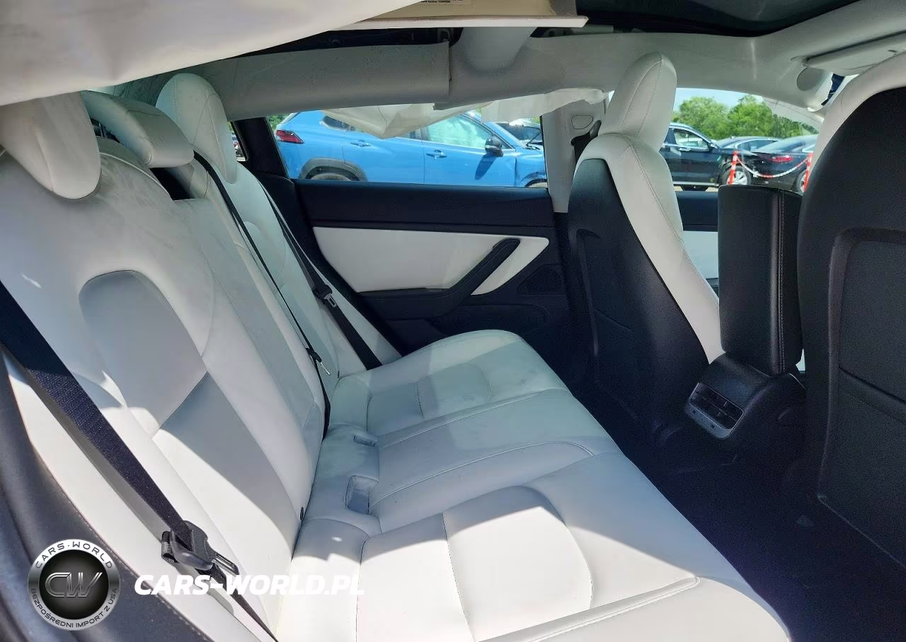 2019 Tesla Model 3 VIN:5YJ3E1EB4KF526764 - 10