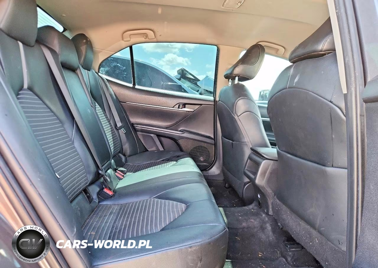 2020 Toyota Camry Se VIN:4T1M11AK9LU321726 - 10