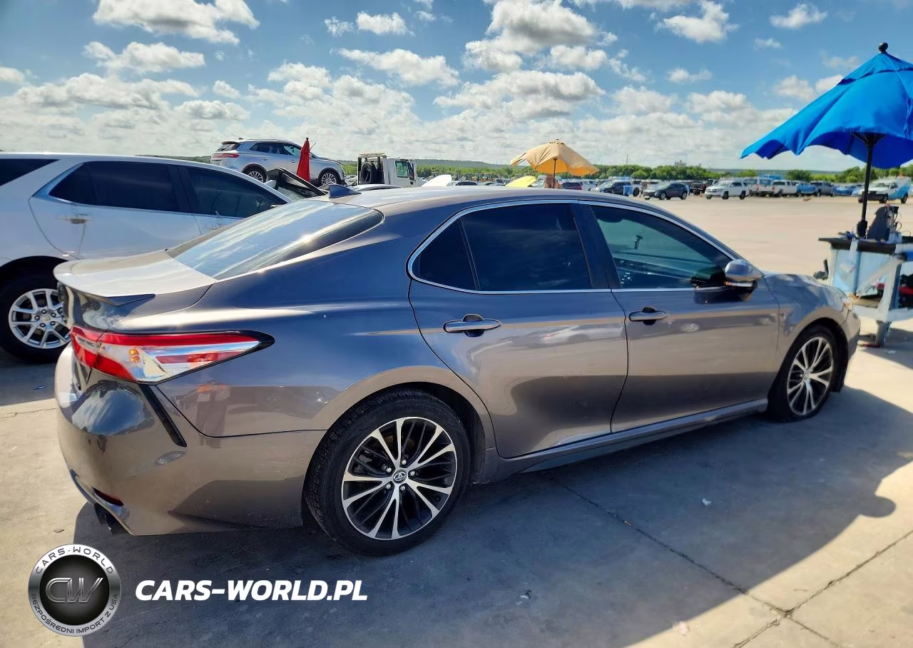 2020 Toyota Camry Se VIN:4T1M11AK9LU321726 - 3