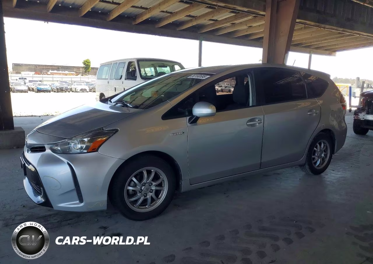 2017 Toyota Prius V Two – zdjęcie 1 z 12