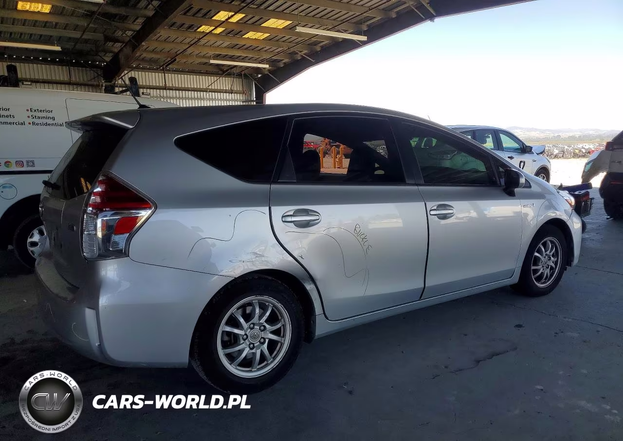 2017 Toyota Prius V Two VIN:JTDZN3EU0HJ070285 - 3