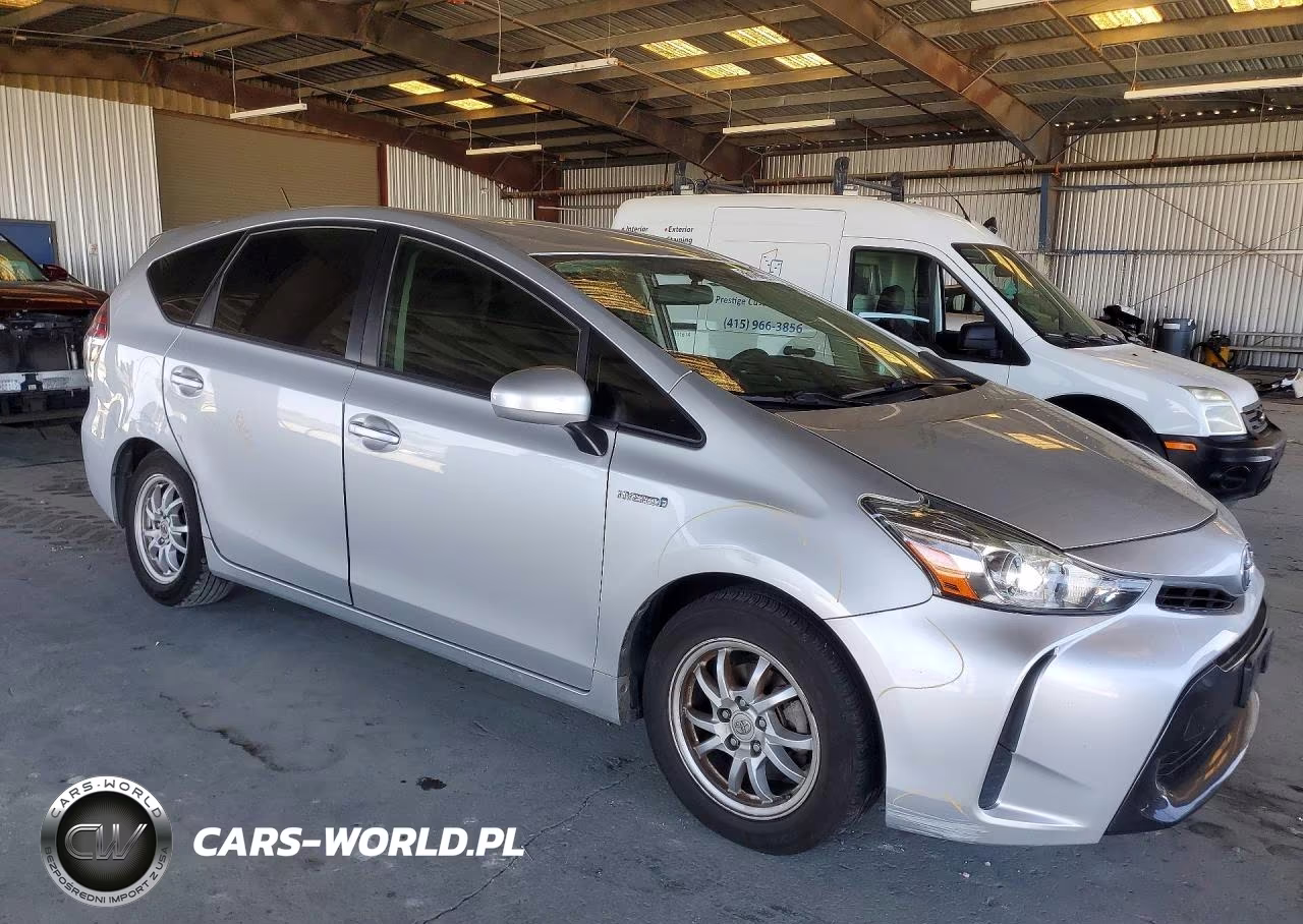 2017 Toyota Prius V Two VIN:JTDZN3EU0HJ070285 - 4