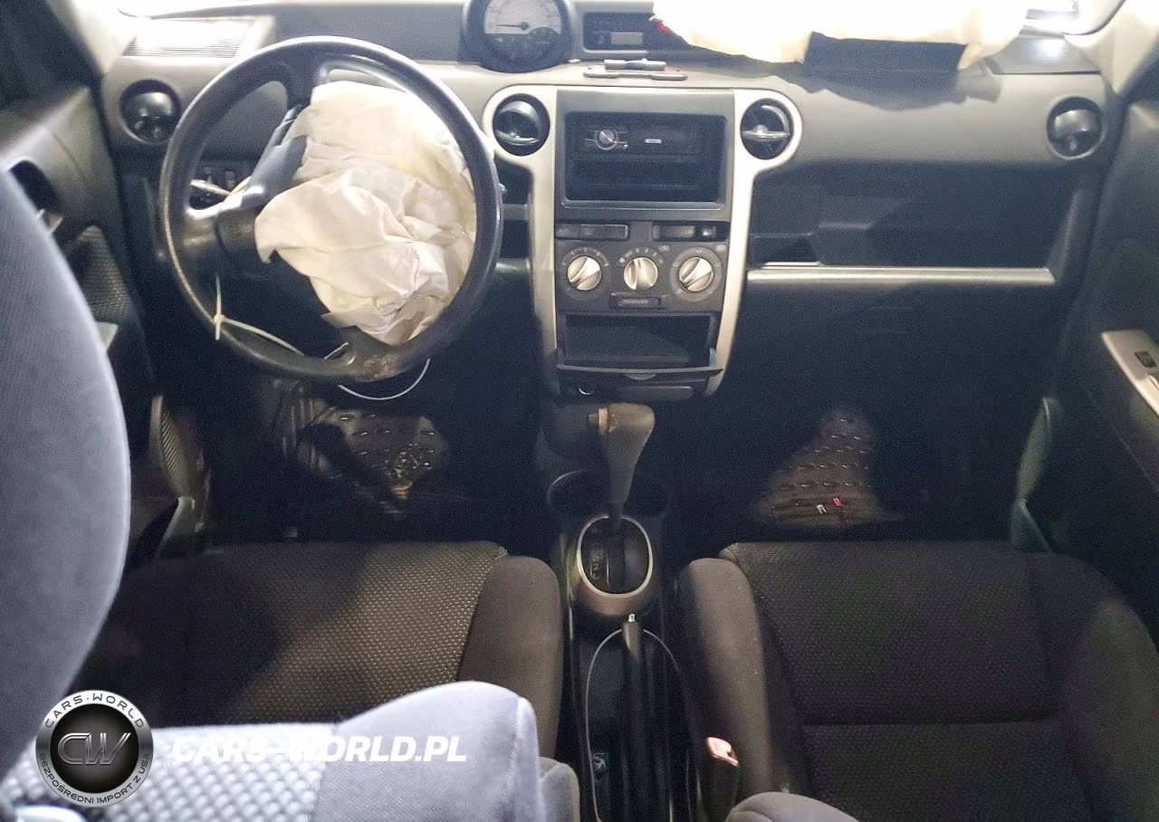 2004 Toyota Scion Xb VIN:JTLKT324X40156381 - 8