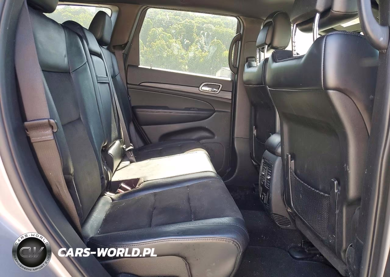 2020 Jeep Grand Cherokee Laredo VIN:1C4RJFAG4LC208632 - 11