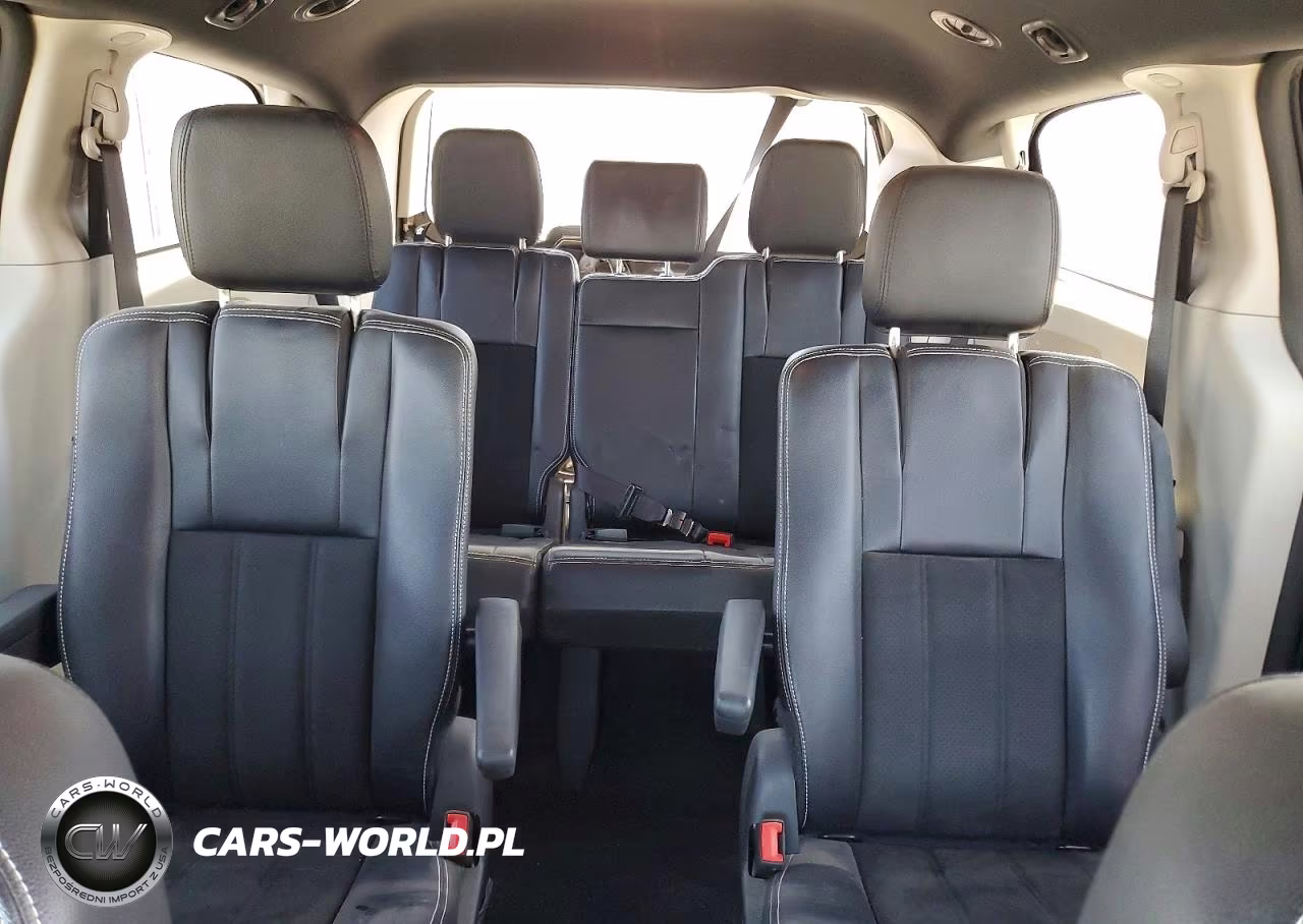 2019 Dodge Grand Caravan Sxt VIN:2C4RDGCG7KR754860 - 10