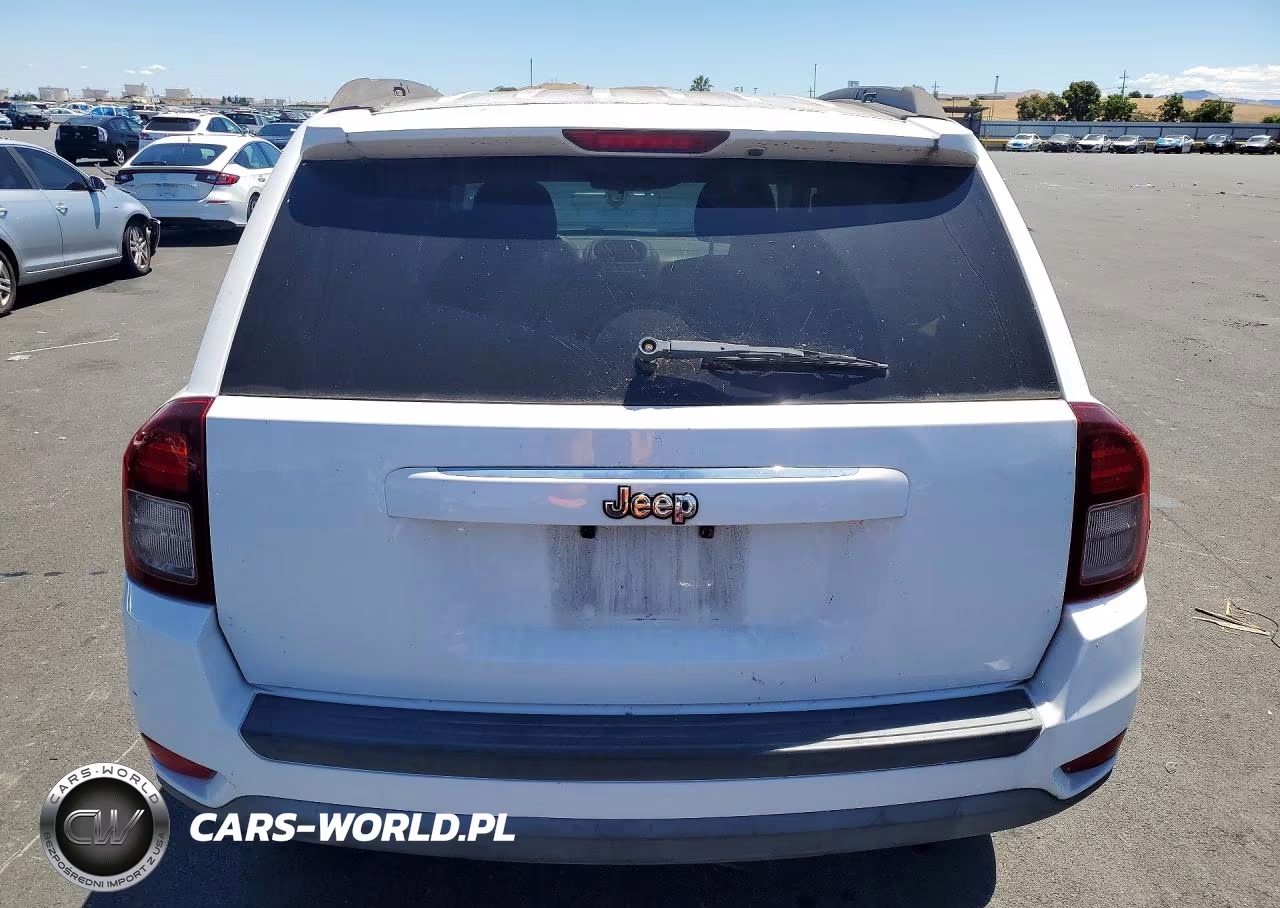 2015 Jeep Compass Sport VIN:1C4NJCBA1FD143812 - 6