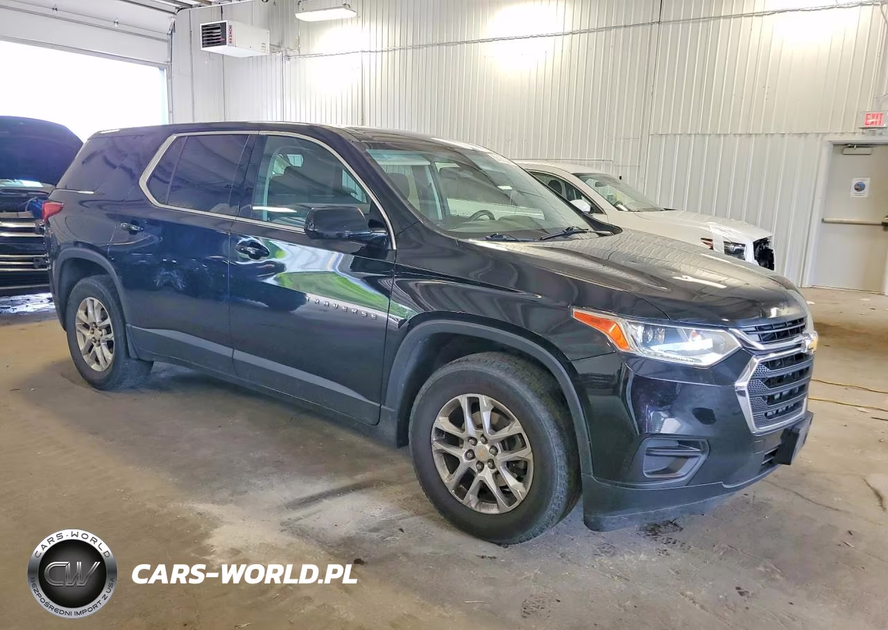 2018 Chevrolet Traverse Ls VIN:1GNERFKWXJJ203772 - 4