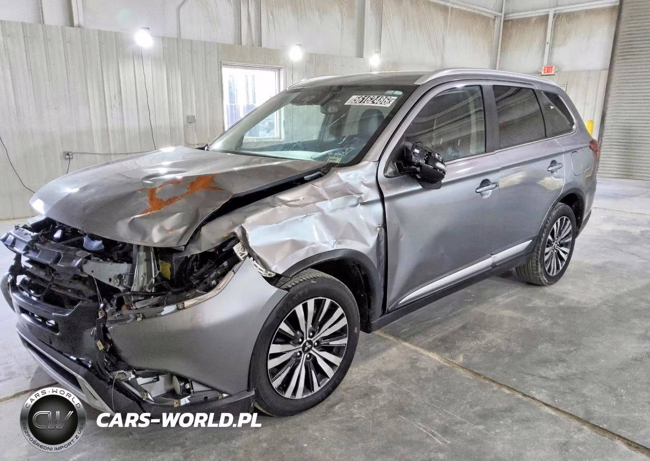 2020 Mitsubishi Outlander Se – zdjęcie 1 z 14