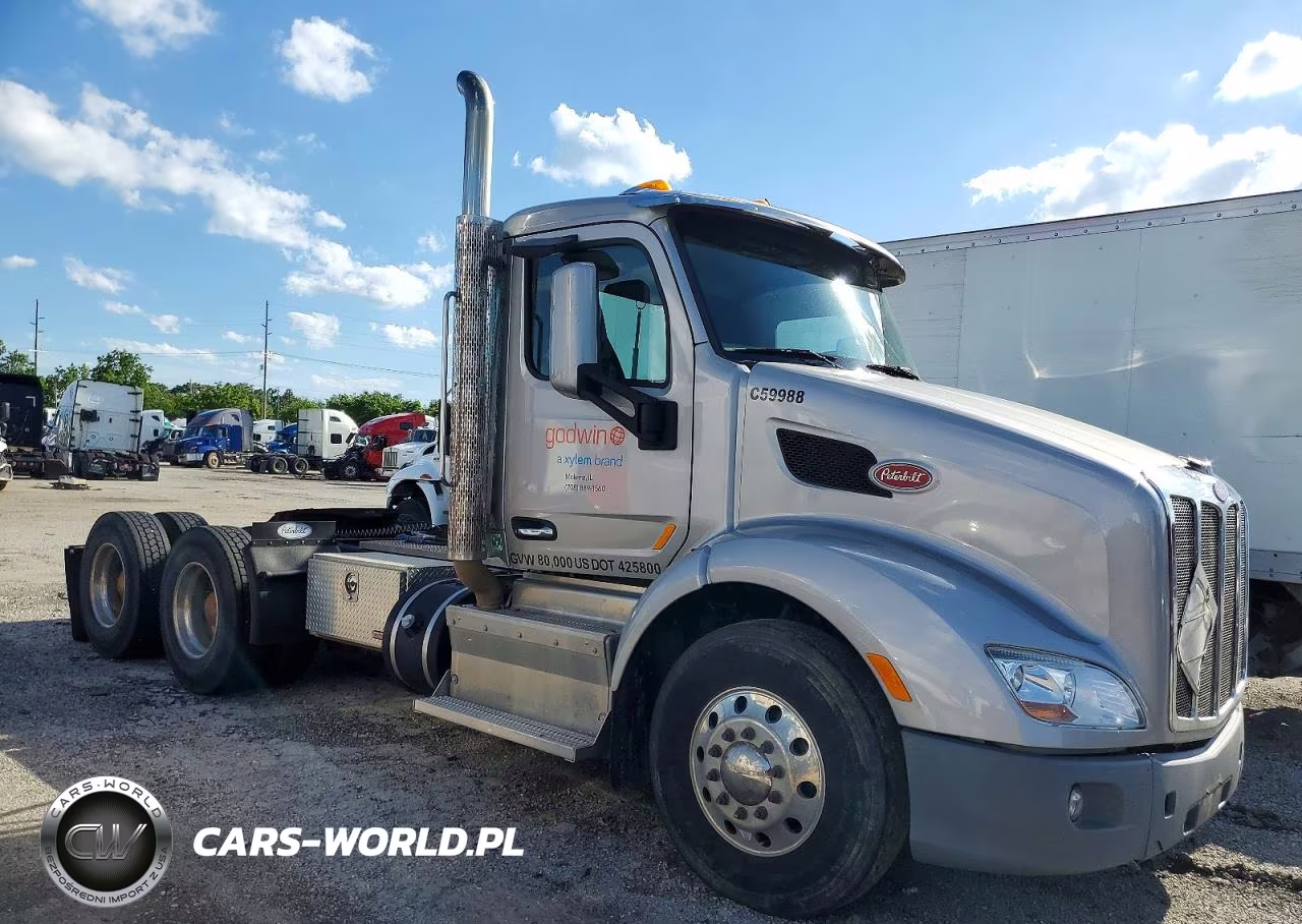 2017 Freightliner Sprinter 3500 Semi Truck