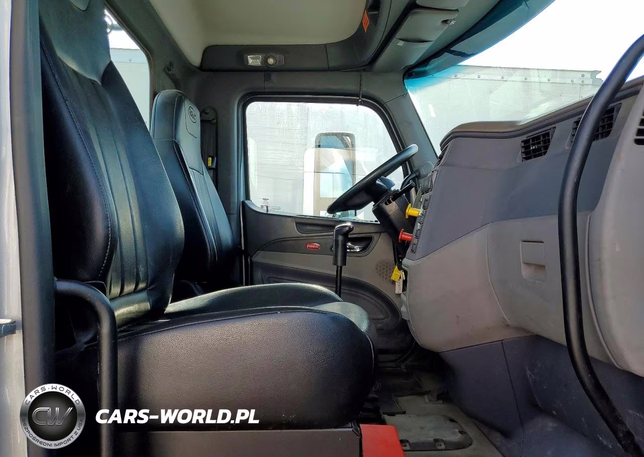 2017 Freightliner Sprinter 3500 Semi Truck VIN:1XPBDP9X8HD358407 - 5