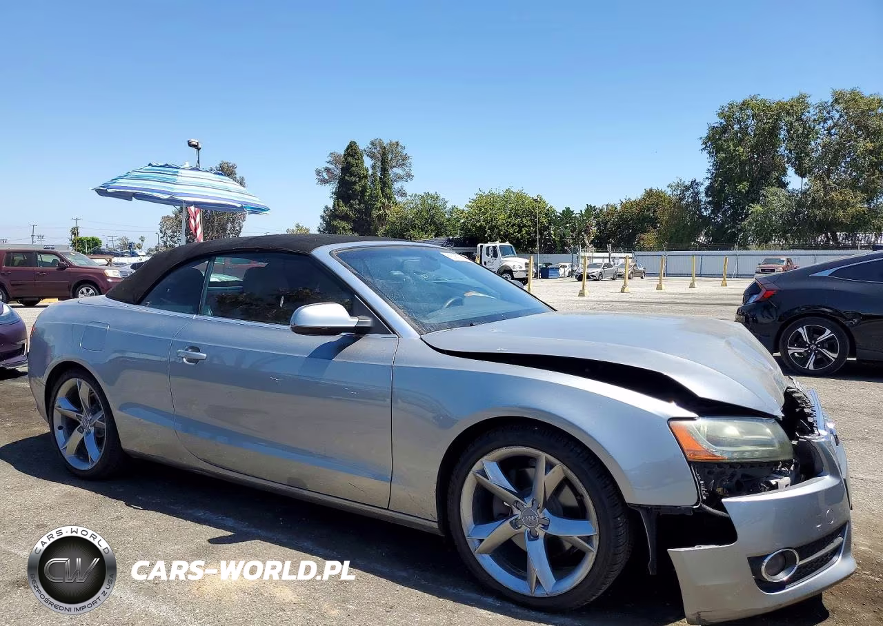 2011 Audi A5 Premium Plus VIN:WAUJFAFH3BN008411 - 4