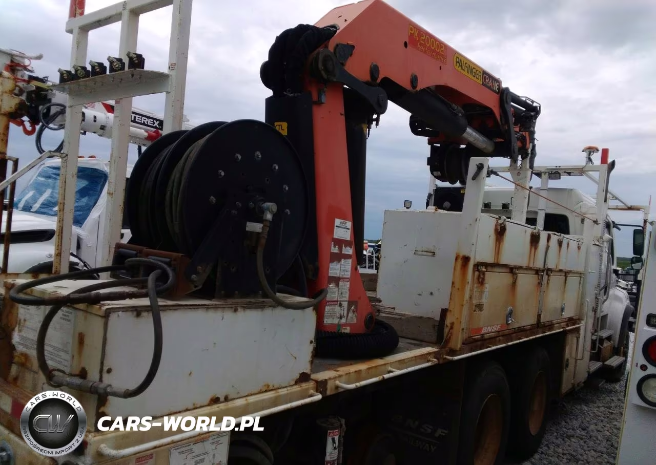 2012 Freightliner Business Class M2 Crane Truck VIN:1FVHC3BS4CDBD8909 - 4