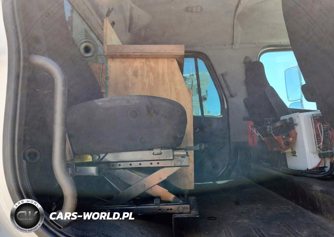 2012 Freightliner Business Class M2 Crane Truck VIN:1FVHC3BS4CDBD8909 - 6