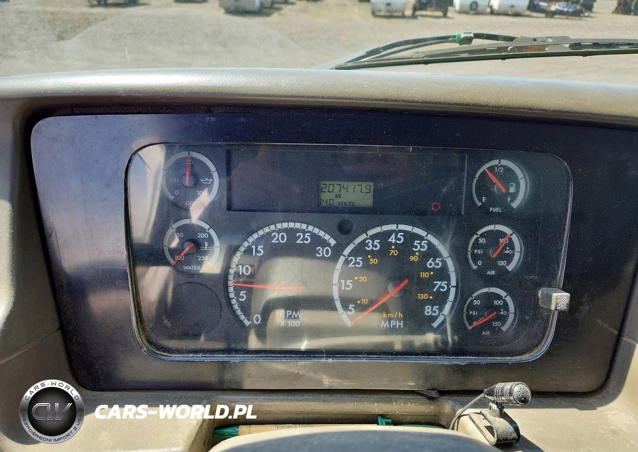 2007 Sterling Lt8500 Dump Truck VIN:2FZHAWDJX7AY03292 - 9