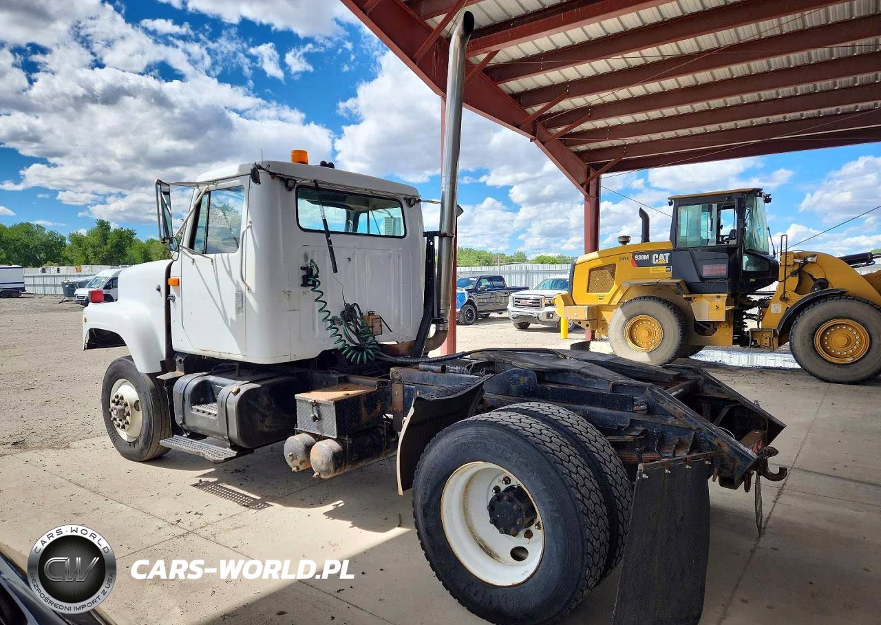 1989 International 2575 Semi Truck VIN:1HSZHGUN6KH655063 - 2
