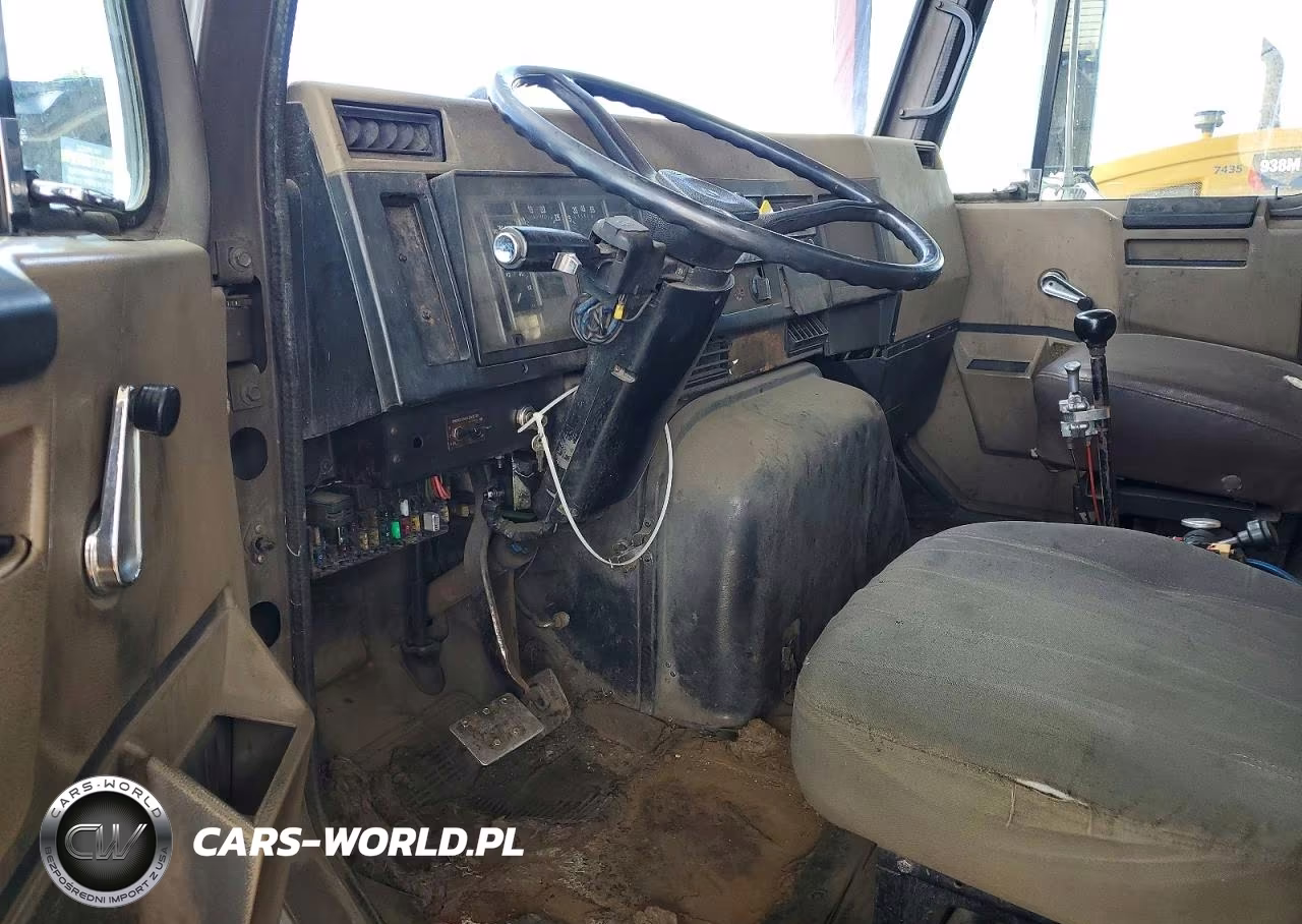 1989 International 2575 Semi Truck VIN:1HSZHGUN6KH655063 - 8