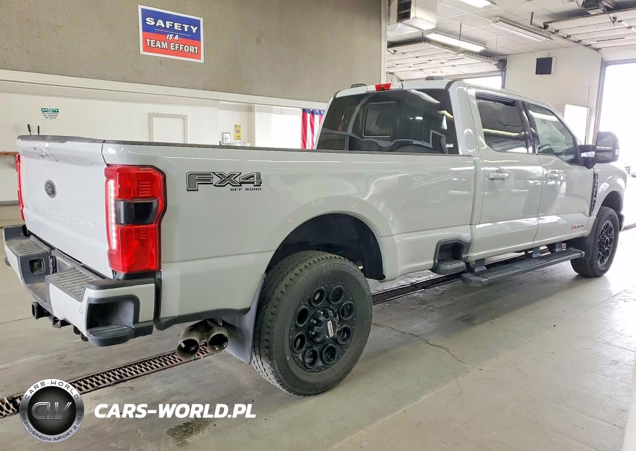 2025 Ford F250 Super Duty VIN:1FT8W2BM3SED48152 - 3