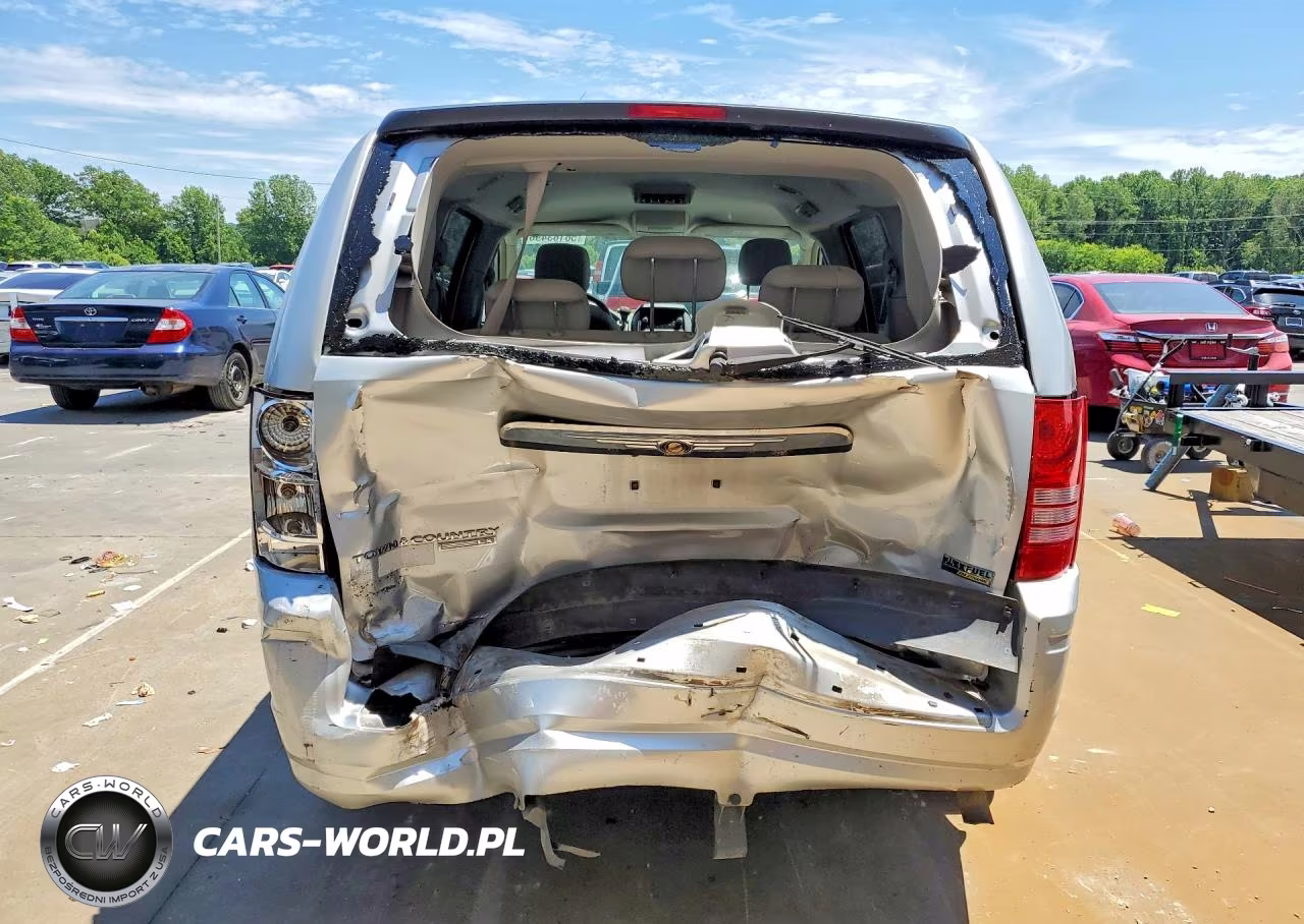 2008 Chrysler Town & Country Lx VIN:2A8HR44H18R103325 - 6
