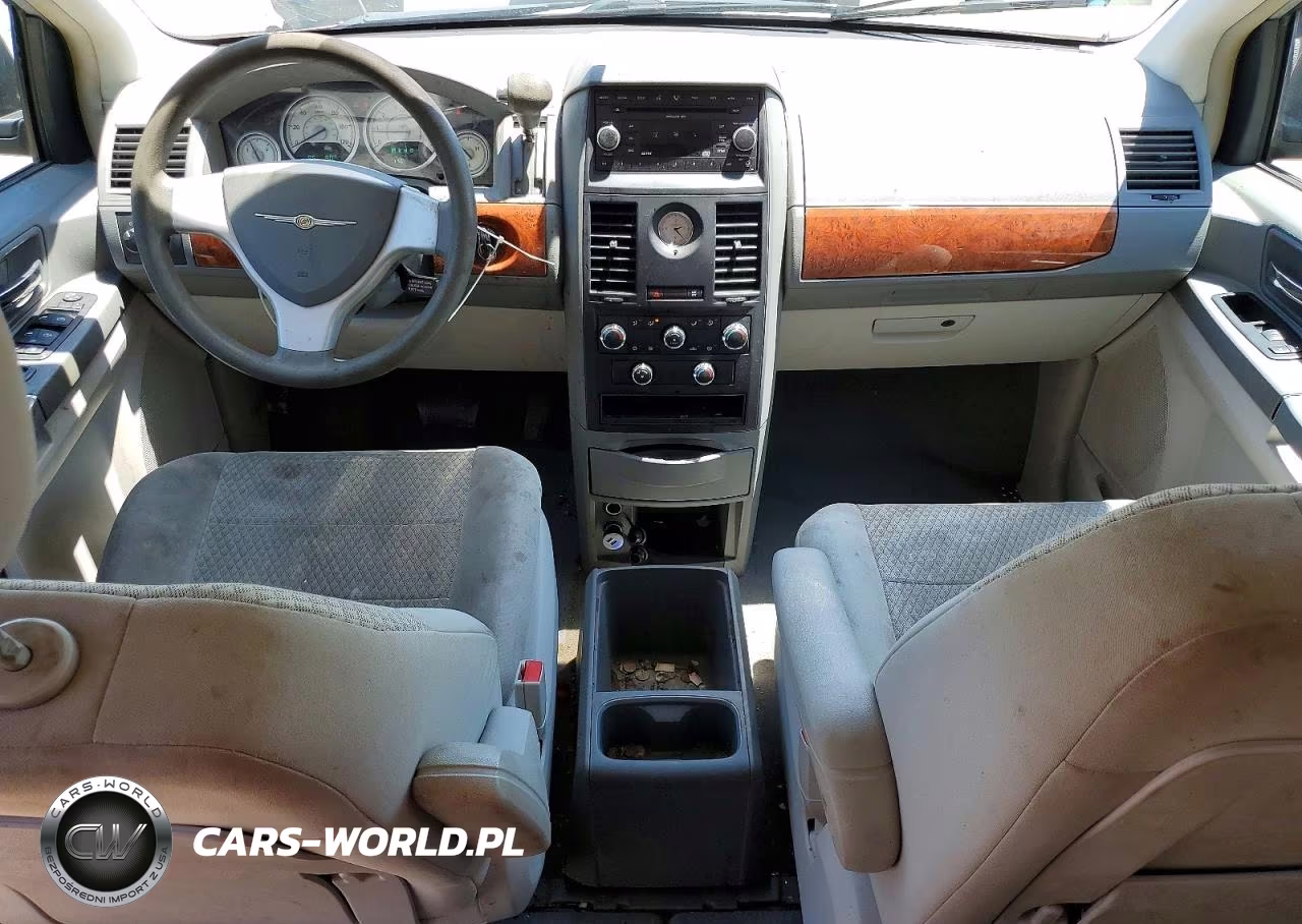 2008 Chrysler Town & Country Lx VIN:2A8HR44H18R103325 - 8