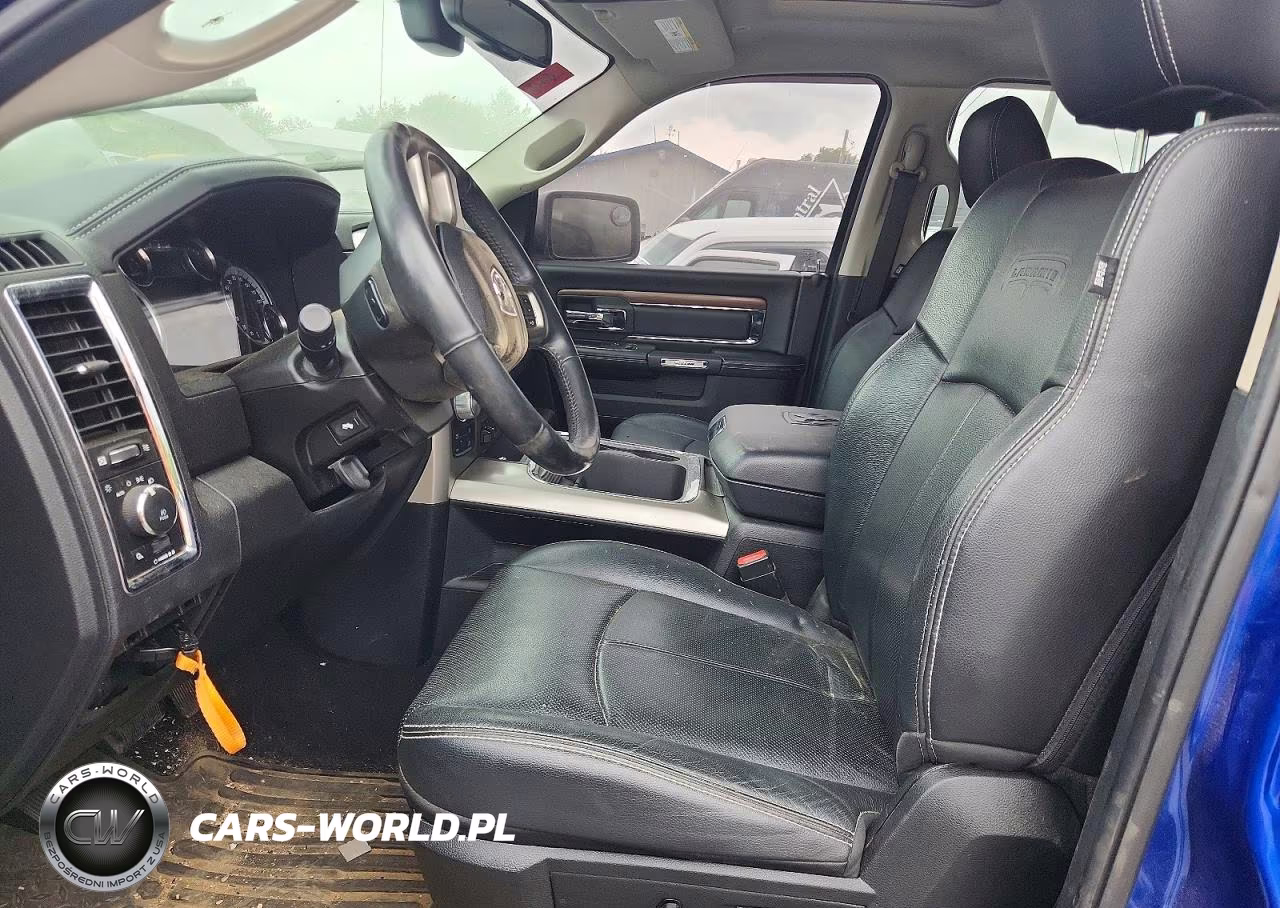 2018 Ram 1500 Laramie VIN:1C6RR7NM7JS255842 - 7