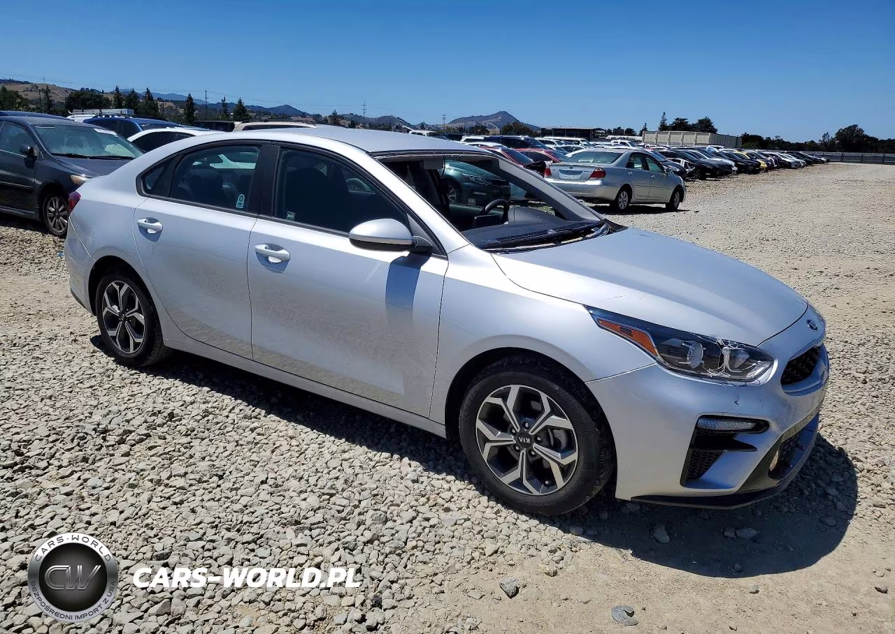 2021 Kia Forte Lxs VIN:3KPF24AD7ME315677 - 4