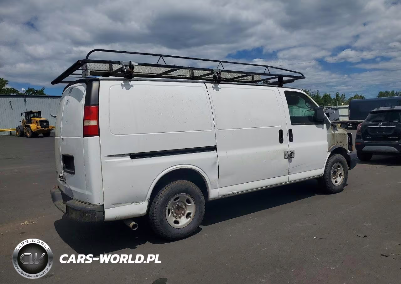 2008 Chevrolet Express G2500 VIN:1GCGG25C381233336 - 3