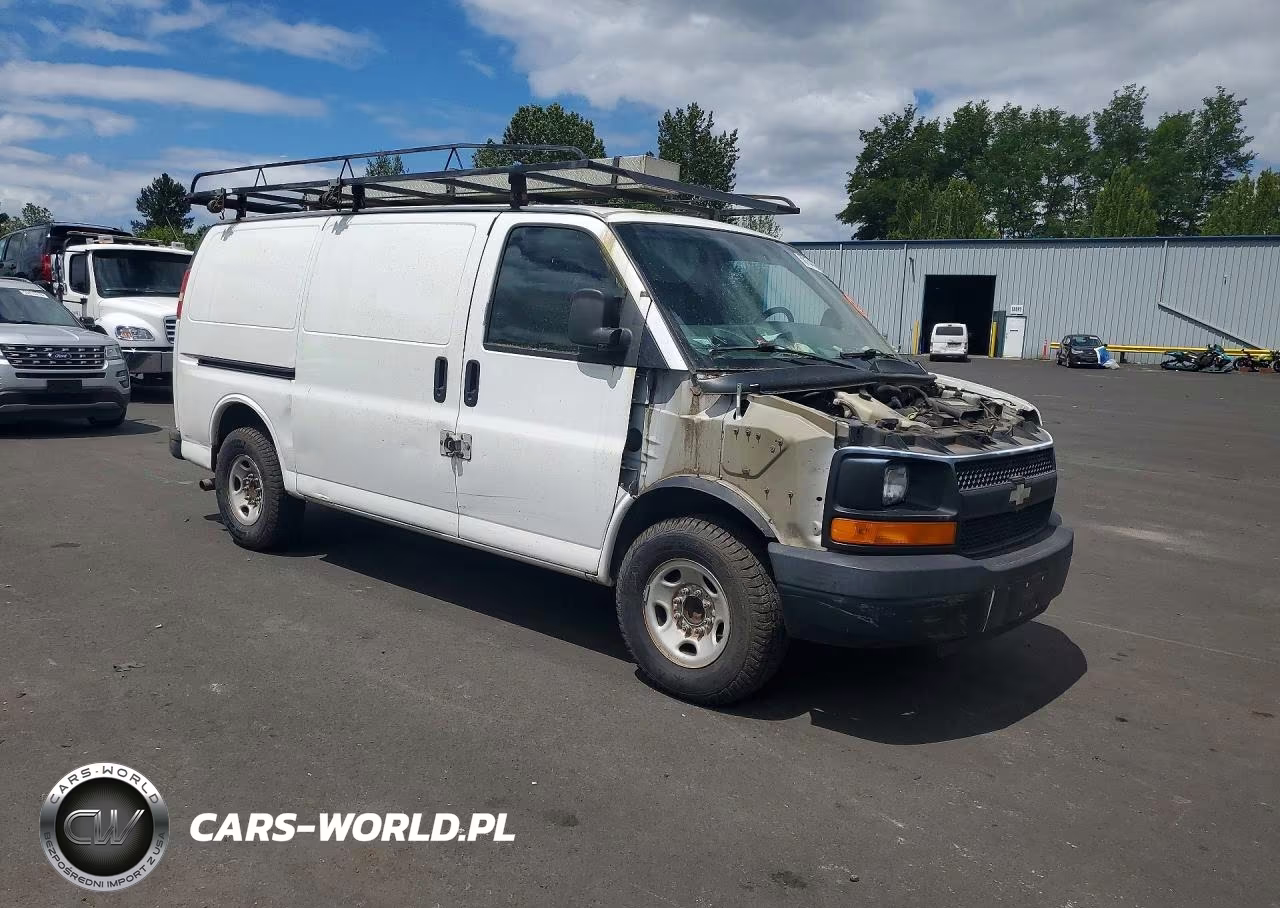 2008 Chevrolet Express G2500 VIN:1GCGG25C381233336 - 4