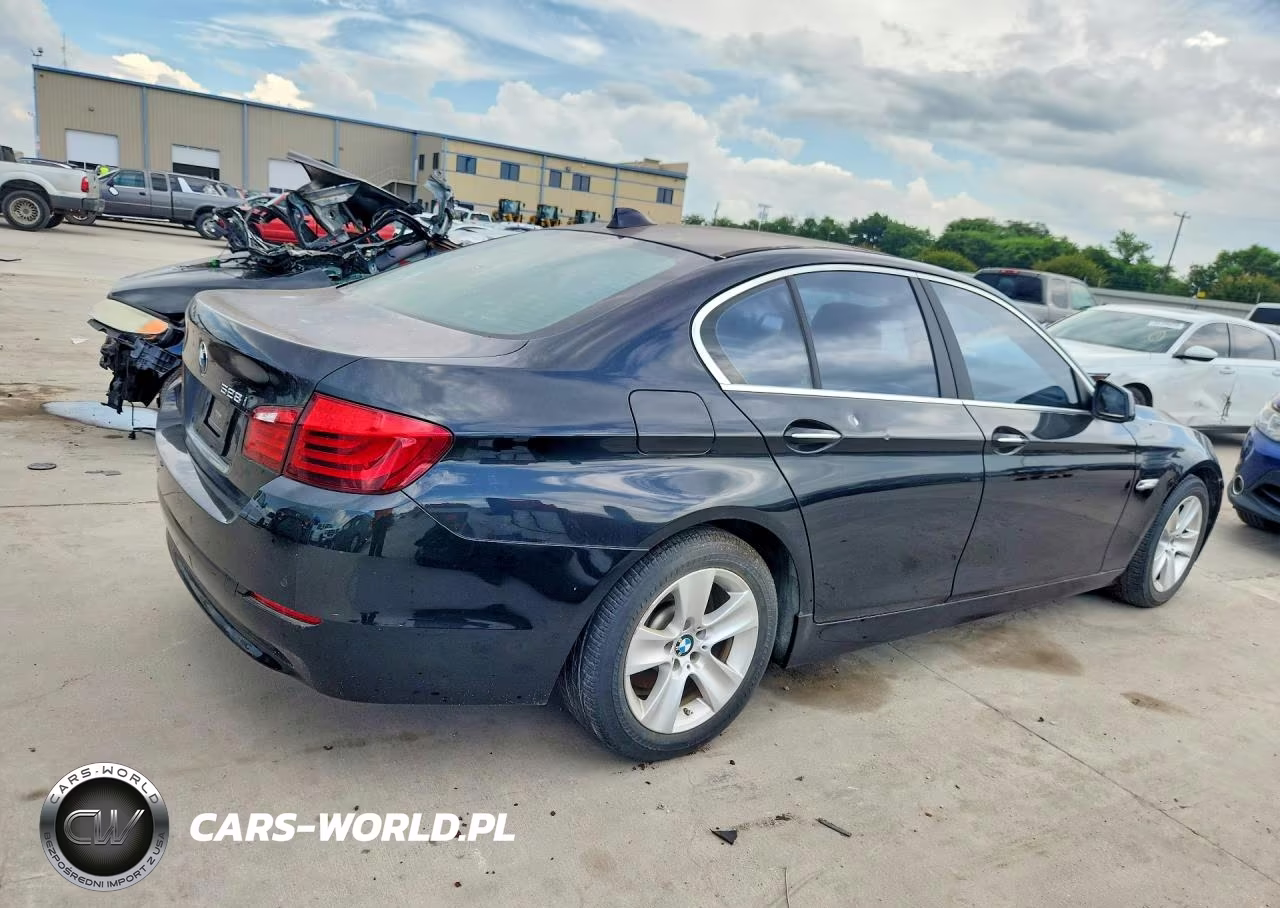 2012 BMW 528 I VIN:WBAXG5C53CDX05321 - 3