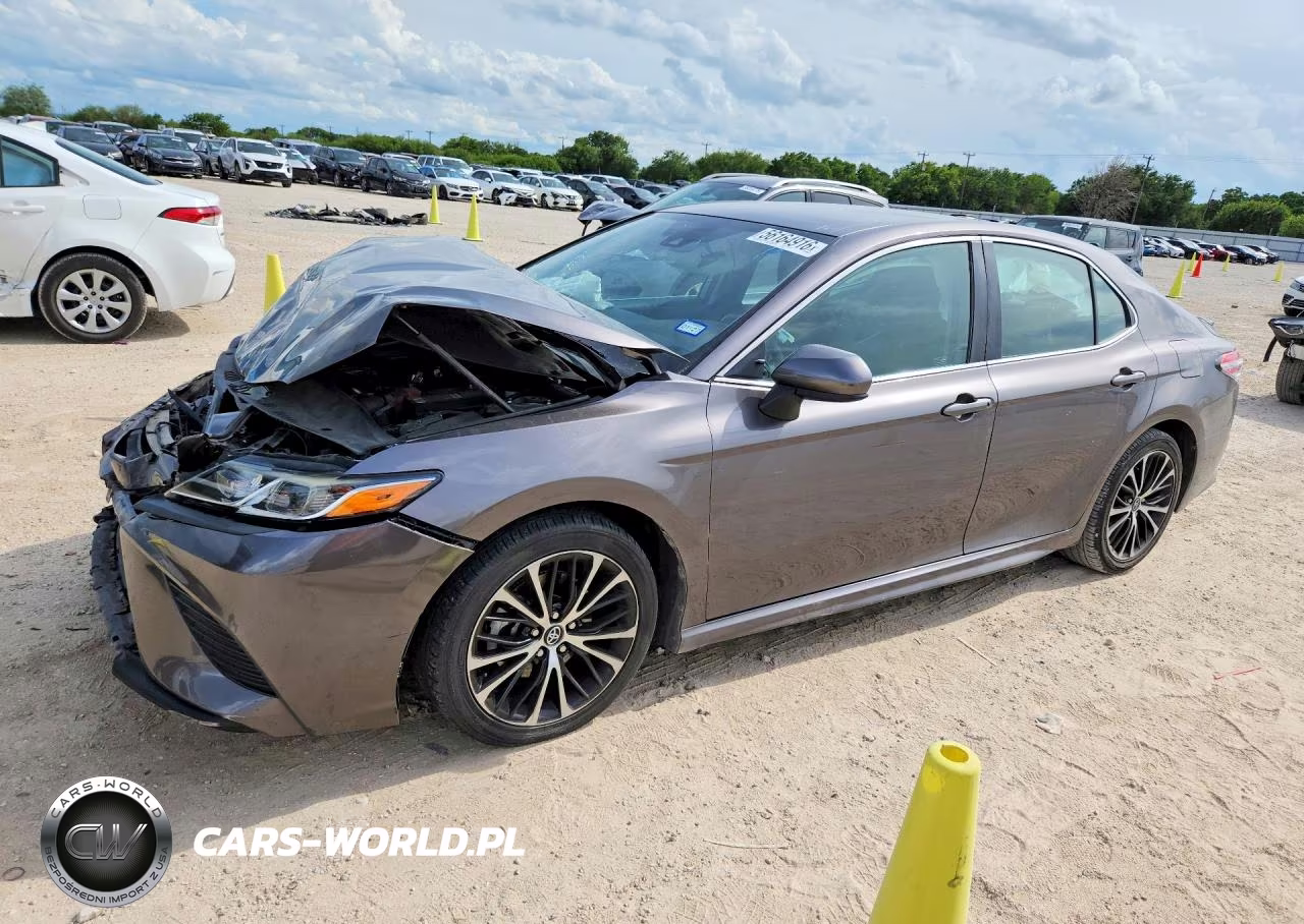 2020 Toyota Camry Se