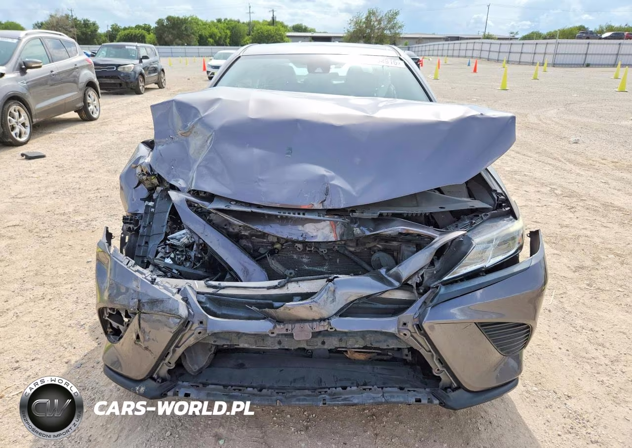 2020 Toyota Camry Se VIN:4T1G11AK1LU328876 - 5