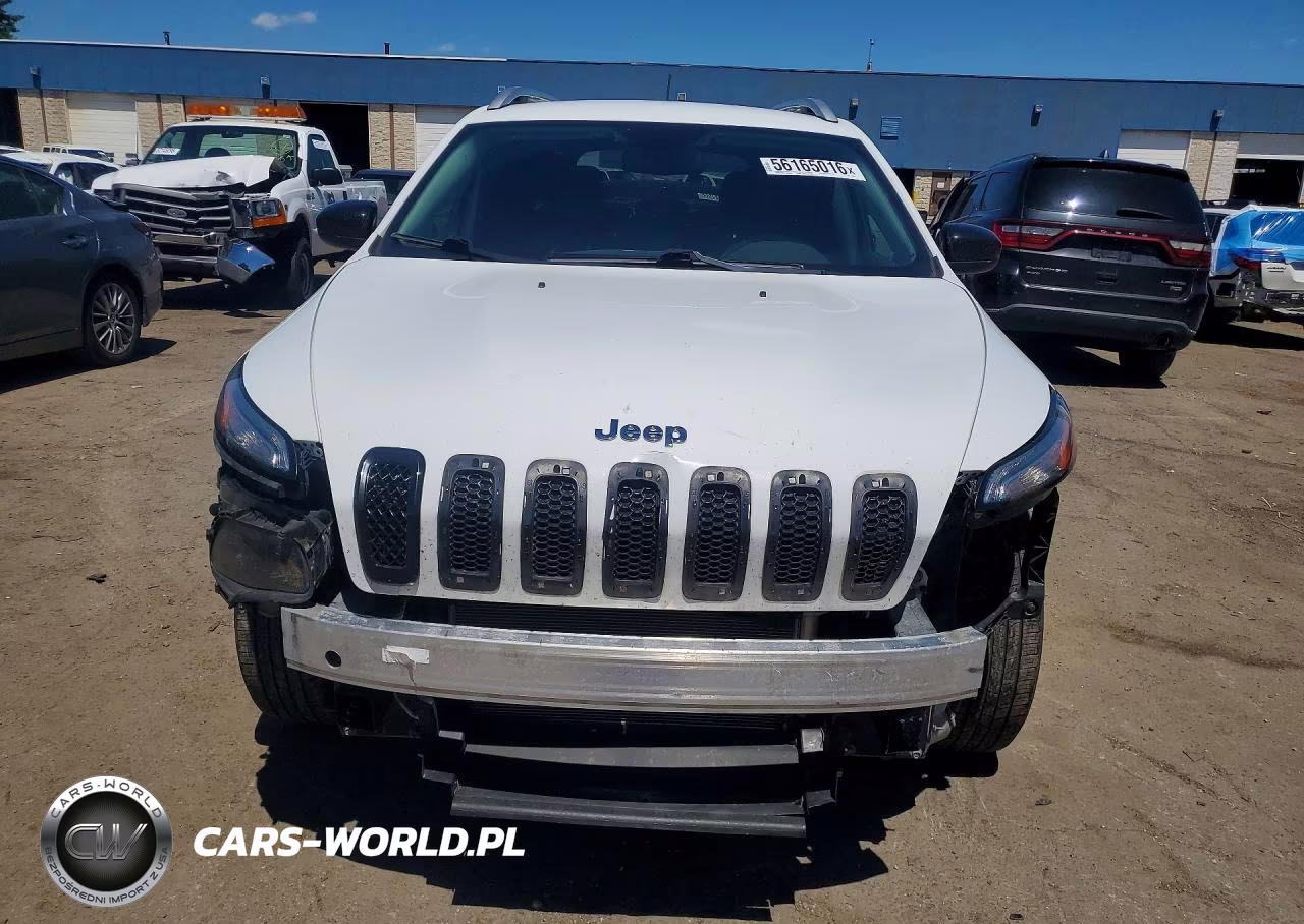 2017 Jeep Cherokee Latitude VIN:1C4PJMCB7HW602662 - 5