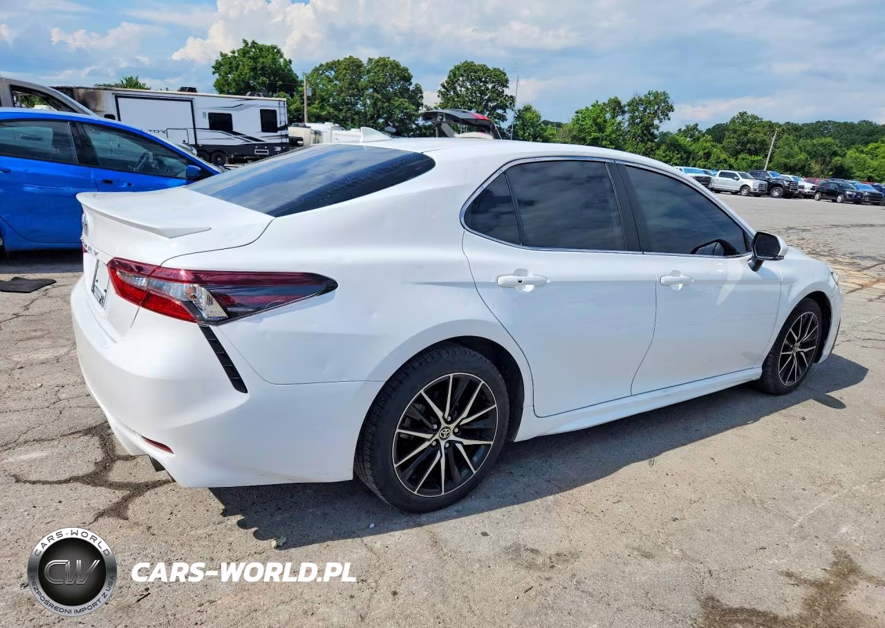 2021 Toyota Camry Se VIN:4T1G11AK3MU525906 - 3