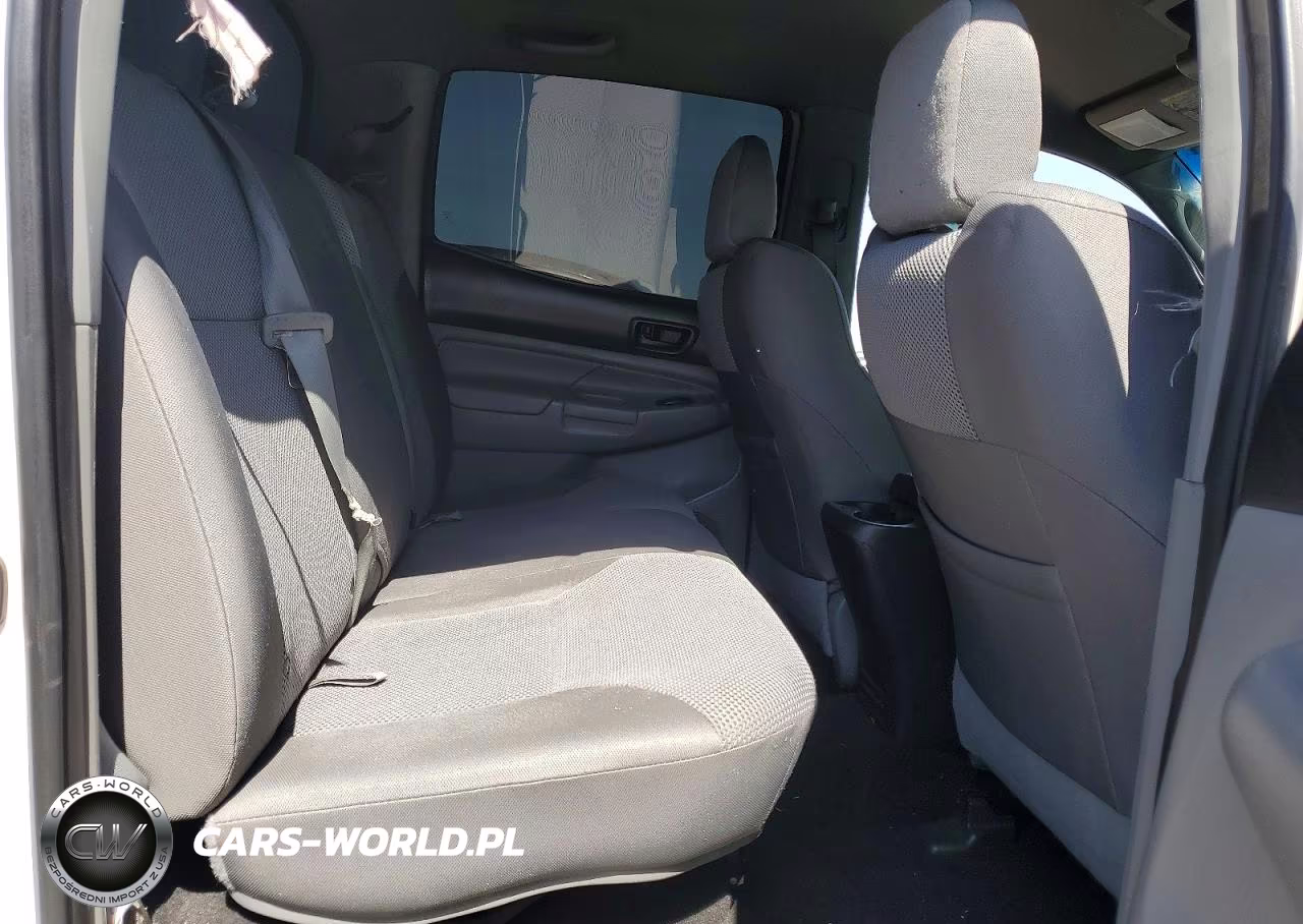 2014 Toyota Tacoma Double Cab VIN:3TMLU4EN3EM137595 - 10