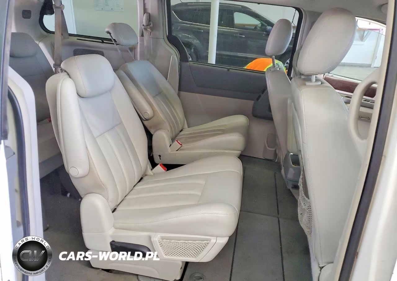 2009 Chrysler Town & Country Touring VIN:2A8HR54119R640688 - 11