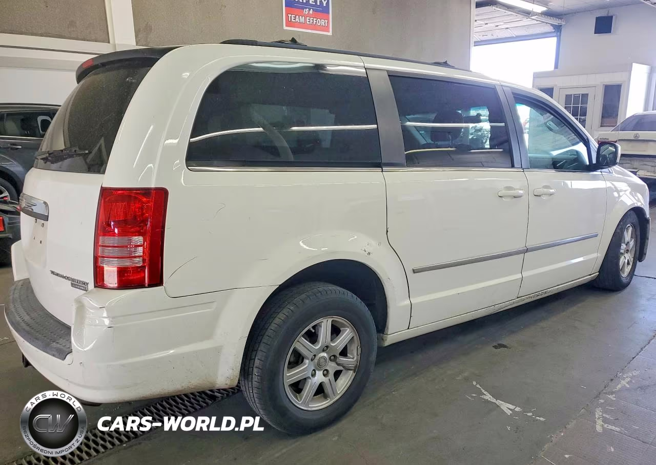 2009 Chrysler Town & Country Touring VIN:2A8HR54119R640688 - 3