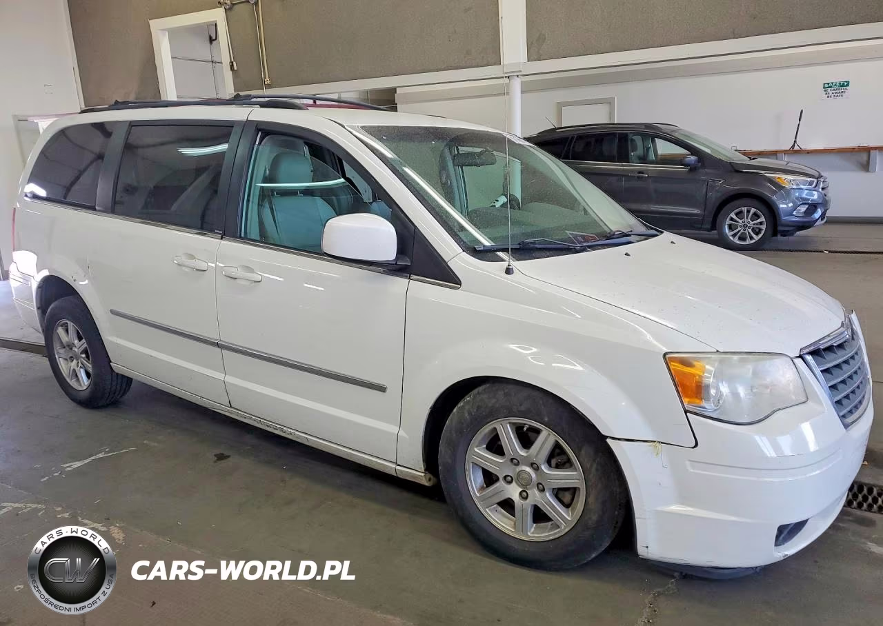 2009 Chrysler Town & Country Touring VIN:2A8HR54119R640688 - 4