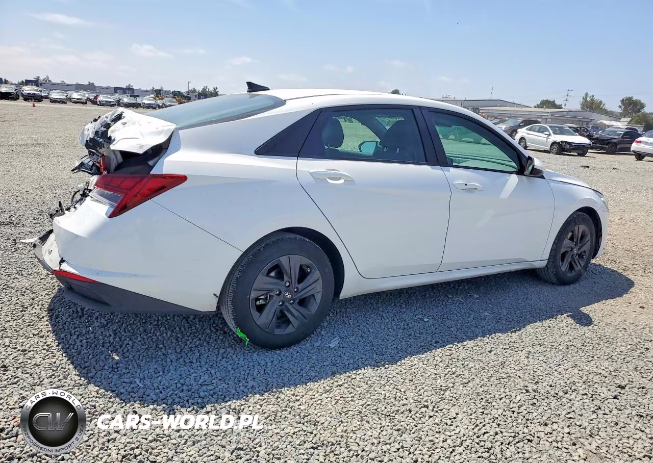 2023 Hyundai Elantra Blue VIN:KMHLM4AJ9PU082390 - 3