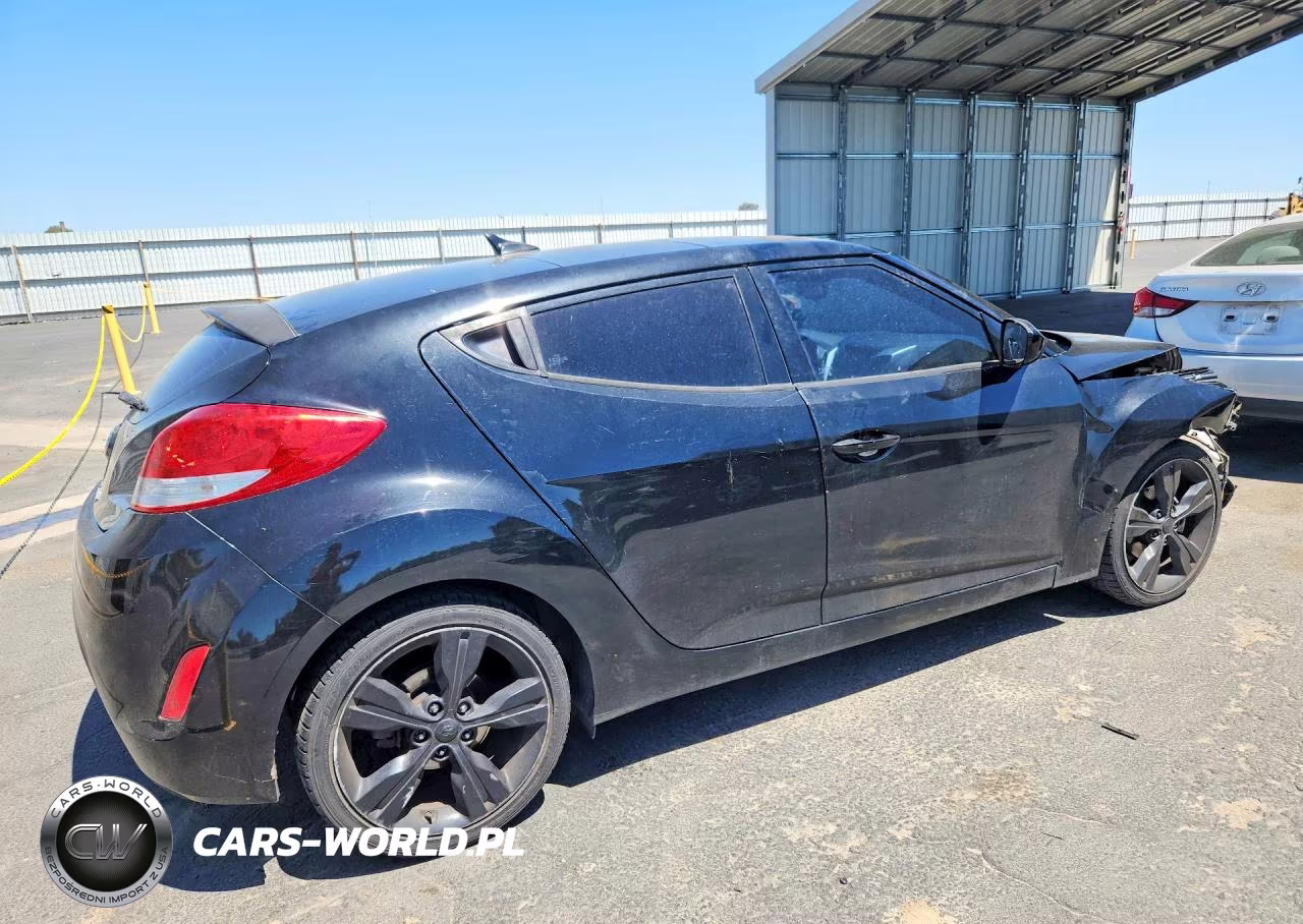 2017 Hyundai Veloster Value Edition VIN:KMHTC6AD1HU324647 - 3