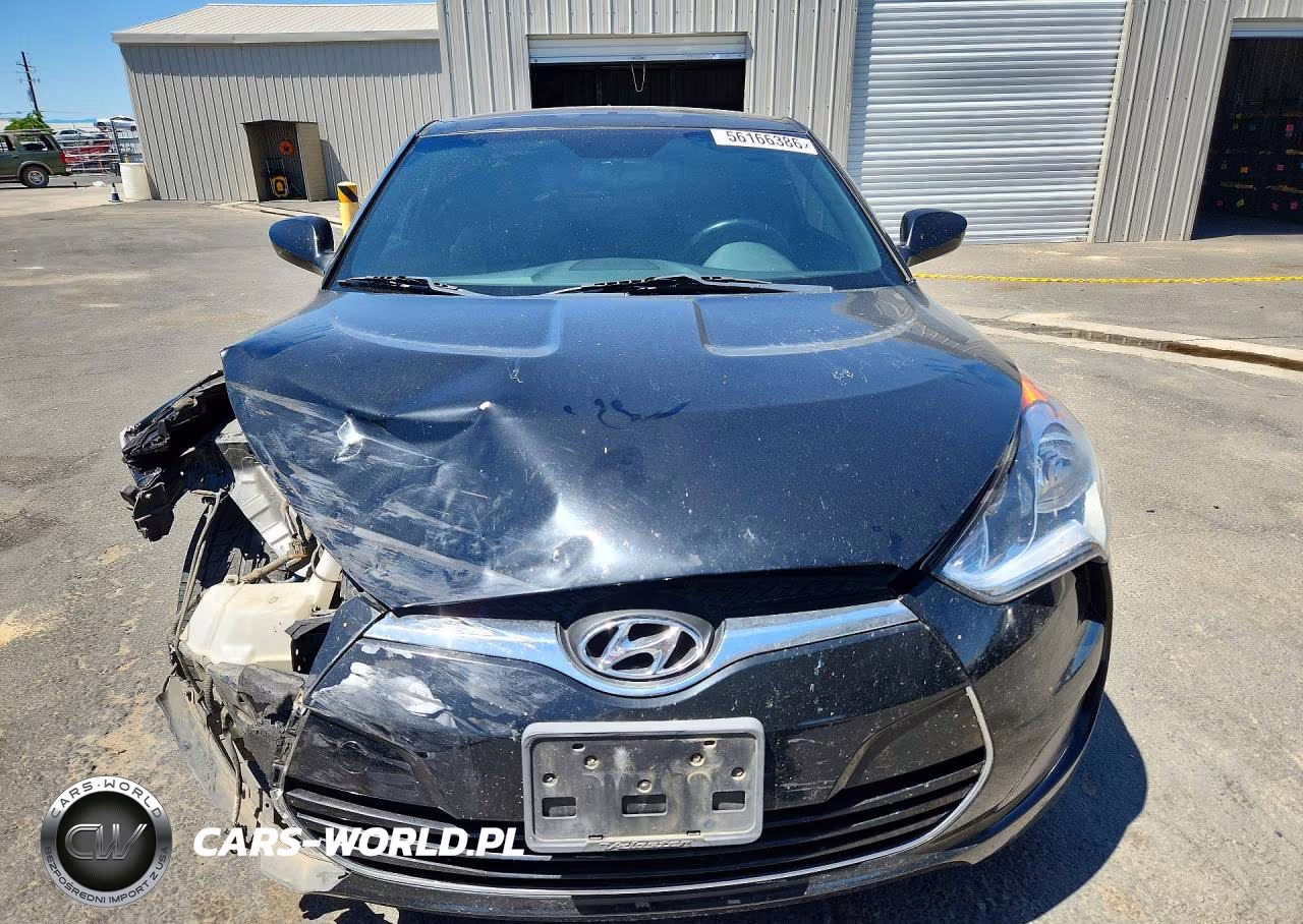 2017 Hyundai Veloster Value Edition VIN:KMHTC6AD1HU324647 - 5
