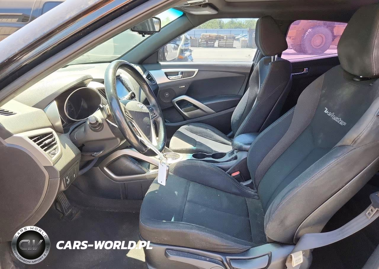 2017 Hyundai Veloster Value Edition VIN:KMHTC6AD1HU324647 - 7