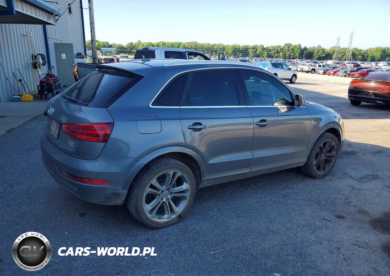 2015 Audi Q3 Prestige VIN:WA1GFCFSXFR012081 - 3