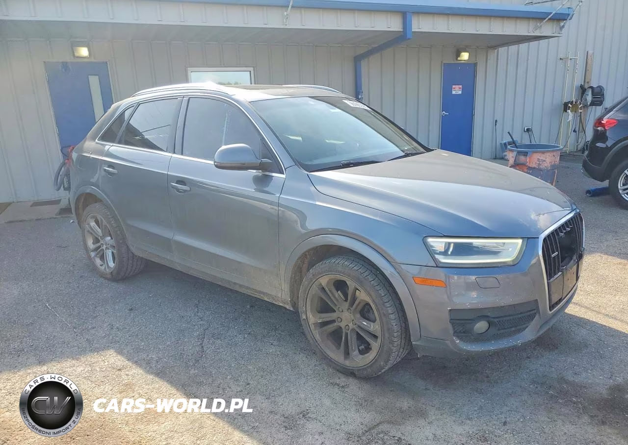 2015 Audi Q3 Prestige VIN:WA1GFCFSXFR012081 - 4