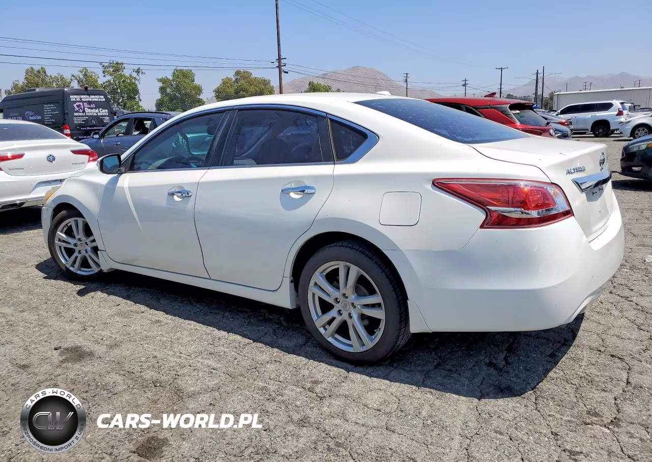 2013 Nissan Altima 3.5 S VIN:1N4BL3AP2DN523810 - 2