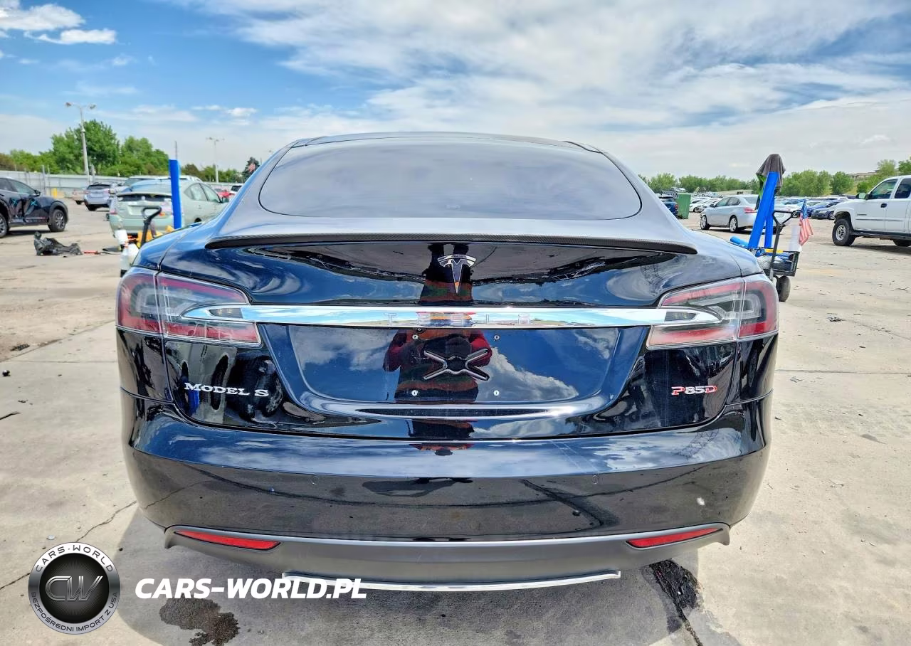 2014 Tesla Model S VIN:5YJSA1H27EFP68178 - 6