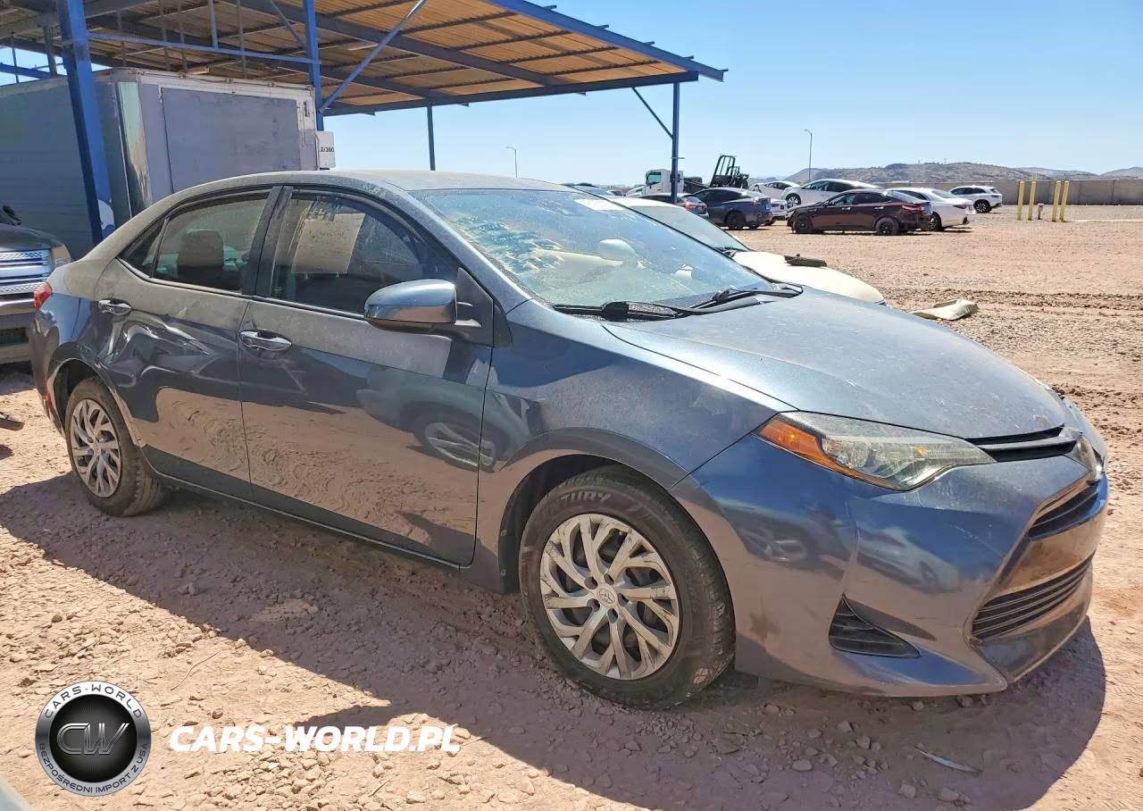 2017 Toyota Corolla Le VIN:2T1BURHE2HC800320 - 4