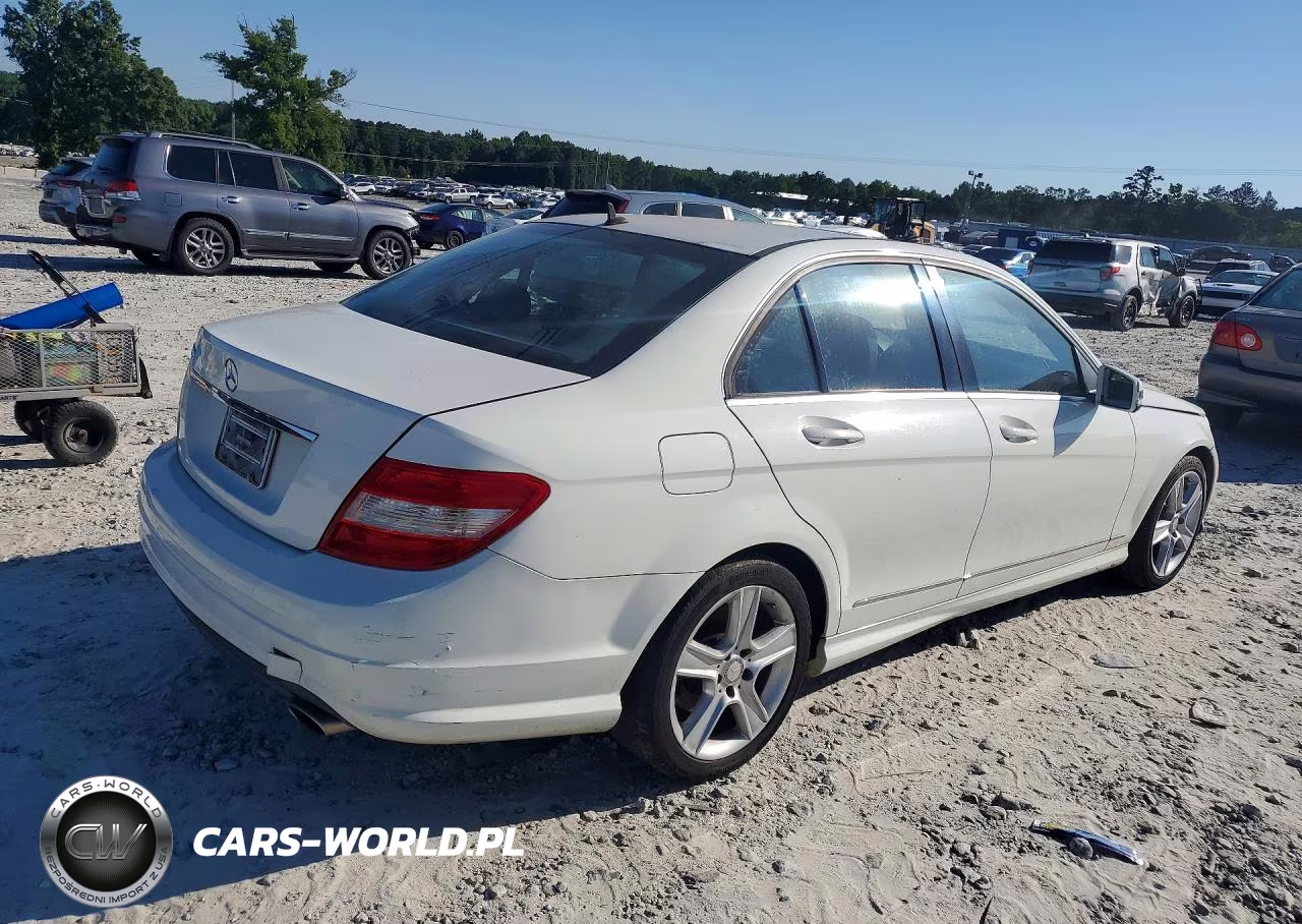 2010 Mercedes-Benz C 300 VIN:WDDGF5EB0AR107444 - 3