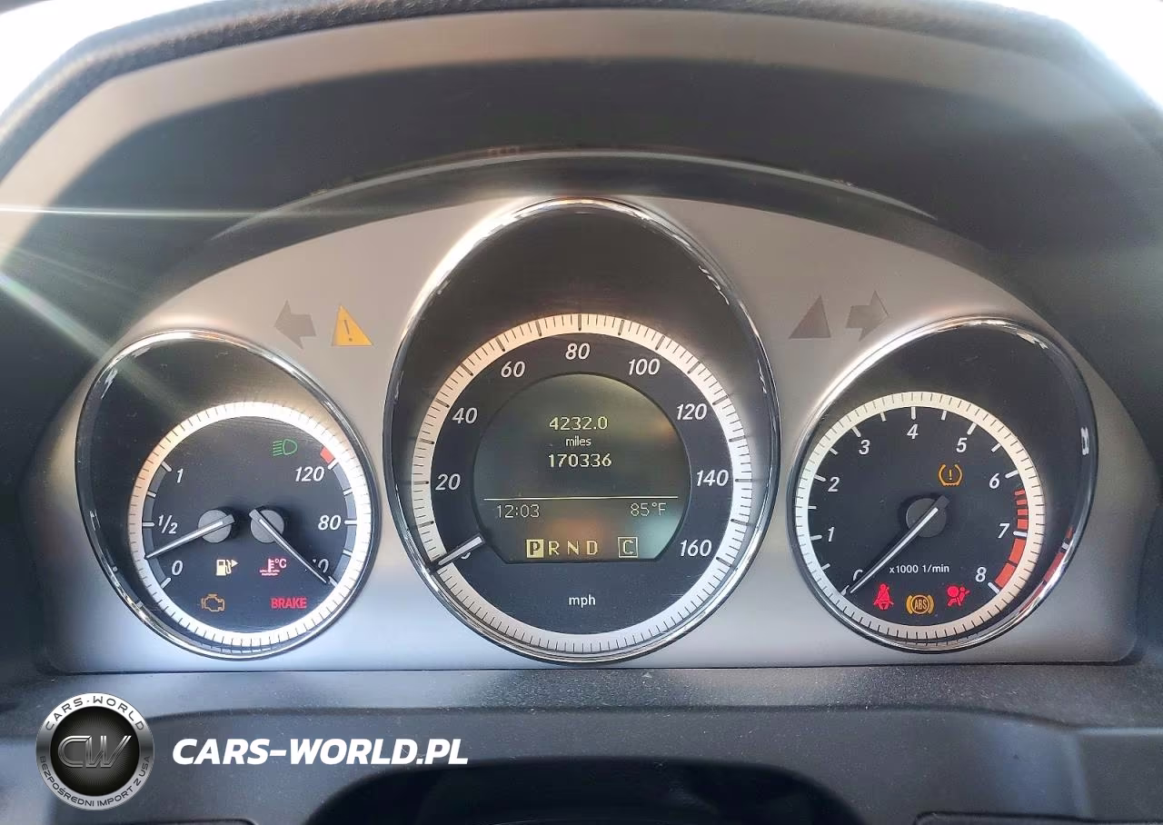 2010 Mercedes-Benz C 300 VIN:WDDGF5EB0AR107444 - 9