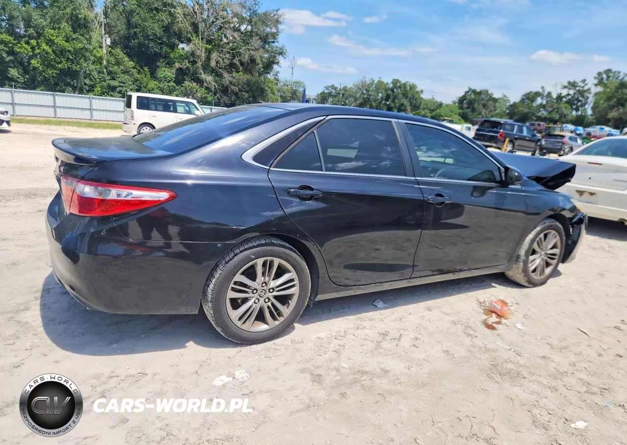 2015 Toyota Camry Se VIN:4T1BF1FK4FU948341 - 3