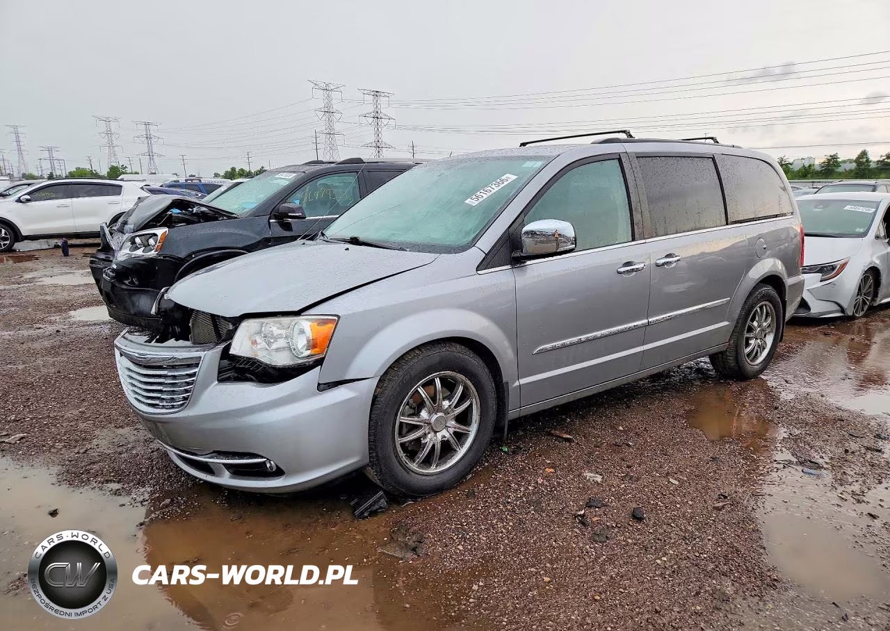 2013 Chrysler Town & Country Touring L – zdjęcie 1 z 14
