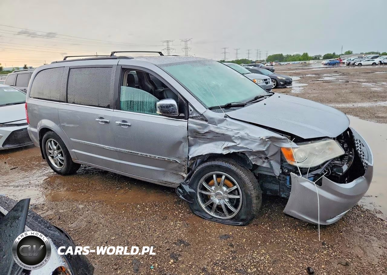 2013 Chrysler Town & Country Touring L VIN:2C4RC1CG7DR589542 - 4